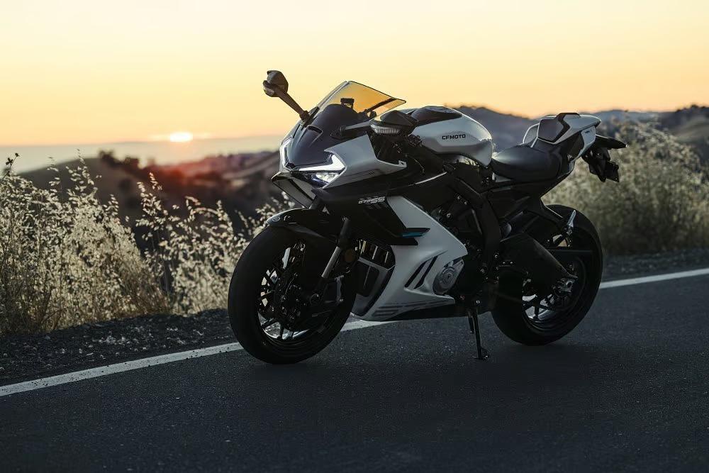 CFmoto-675-SS.jpg