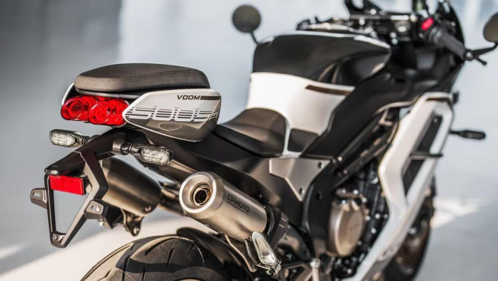 CFMoto-500SR-Voom-02.jpg