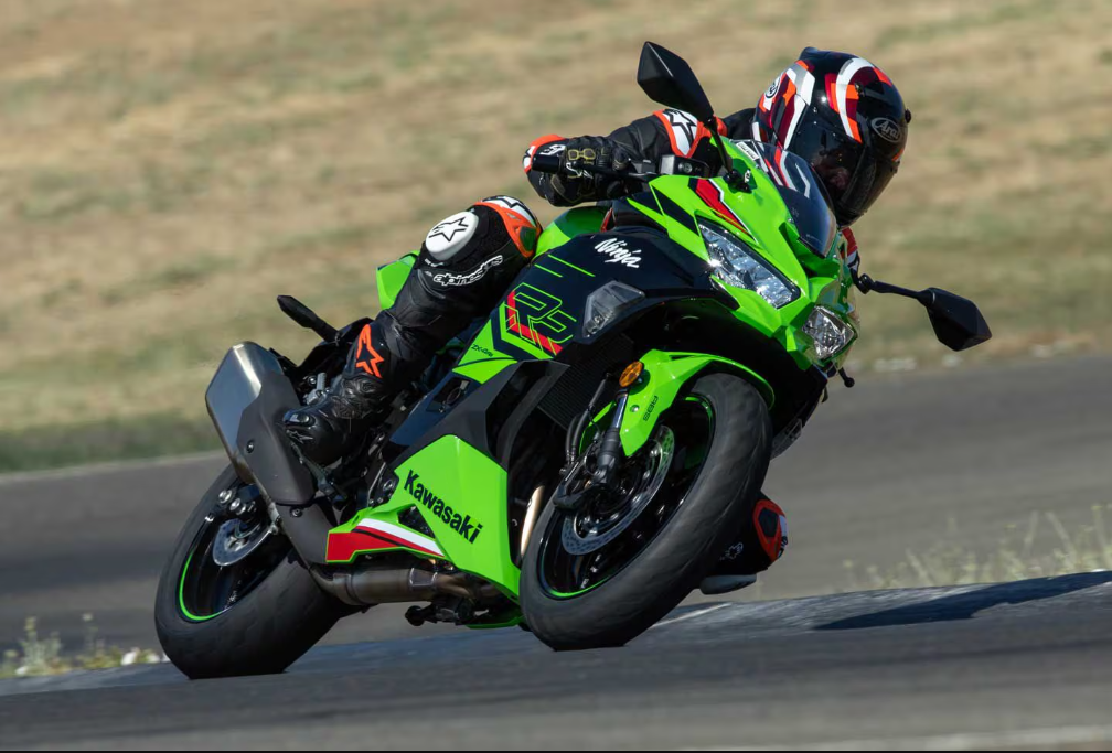 QJMotor’s-SRK400RR-Inline-four-01--.png