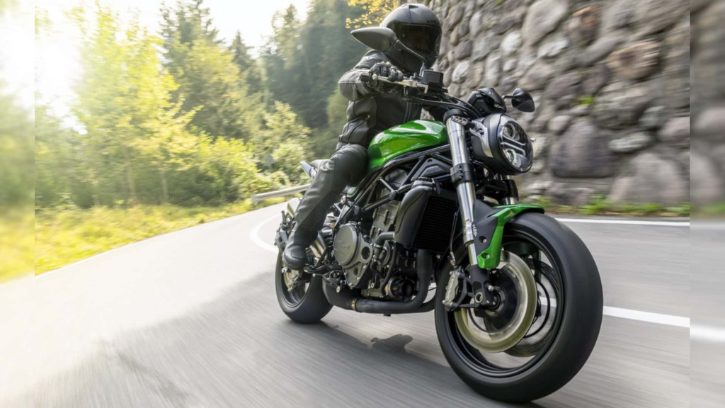 benelli-s-new-902s-packs-some-monstrous-inspirations (1).jpg