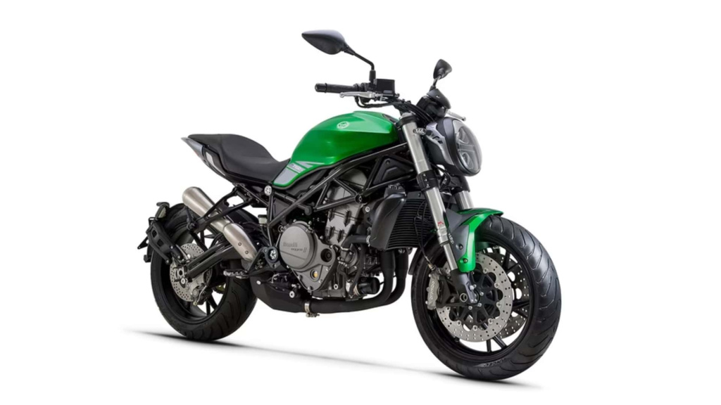 benelli-s-new-902s-packs-some-monstrous-inspirations.jpg
